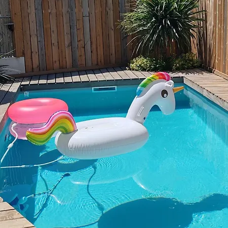 Logement Tout Confort Climatise Jusqu'A 6 Pers Avec Piscine